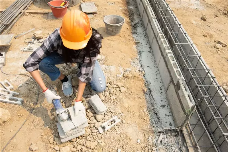 Entrada de obras nuevas de la construcción cae