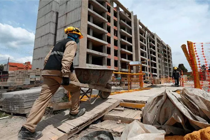 Panorama complejo en la construcción