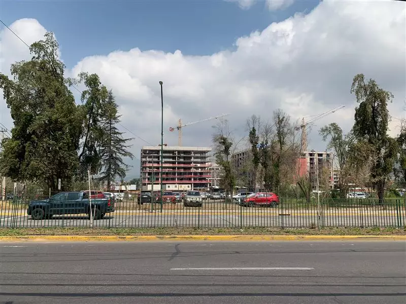 Confuturo pone en venta emblemático terreno en La Dehesa