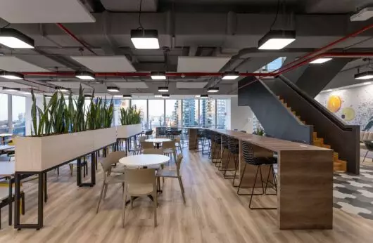 Demanda por oficinas ya habilitadas y de menor superficie crece más en 2022