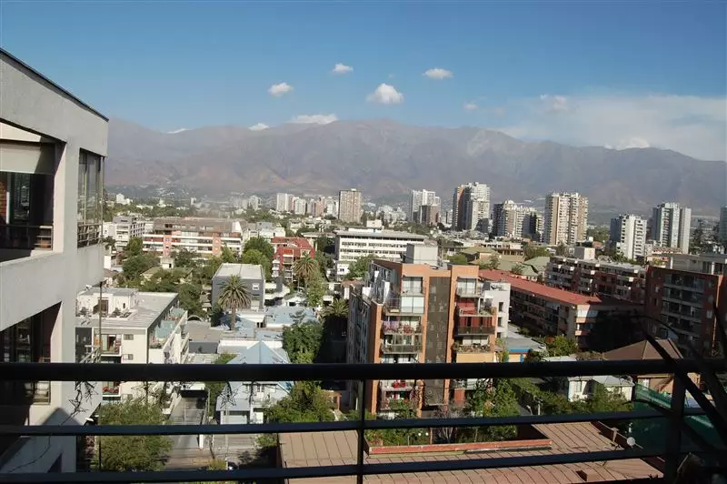 Macul y Lo Barnechea son las comunas con el mayor aumento de precios de departamentos