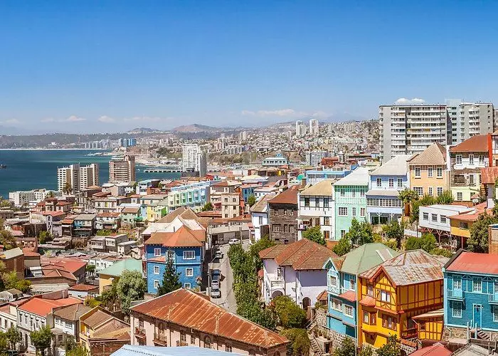 Ponen a la venta dos emblemáticos edificios de oficinas en Valparaíso