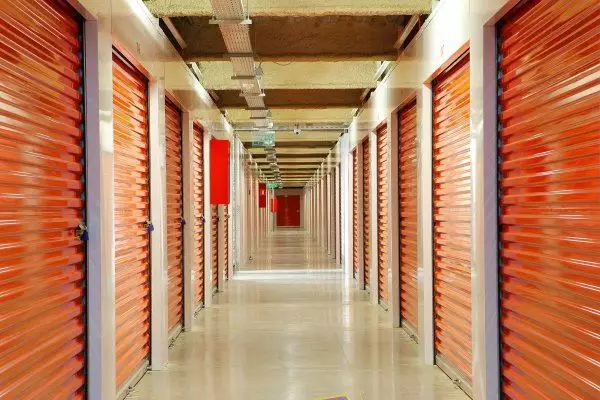 Vacancia de mercado de minibodegas
