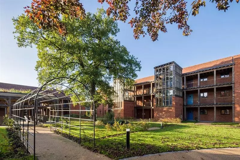 Mercado de Senior Housing o residencias para adultos mayores crece con fuerza en Chile