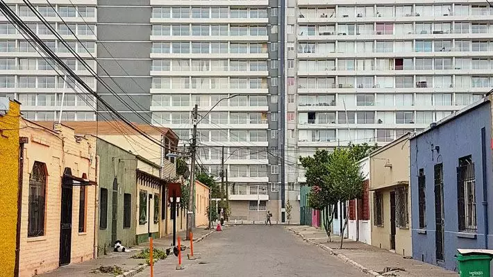 Inmobiliarias en Estación Central pagarán más de ciento treinta millones de dólares en intereses por