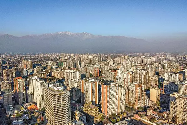 Expertos estiman moderada tendencia a la baja para el próximo año en las tasas hipotecarias