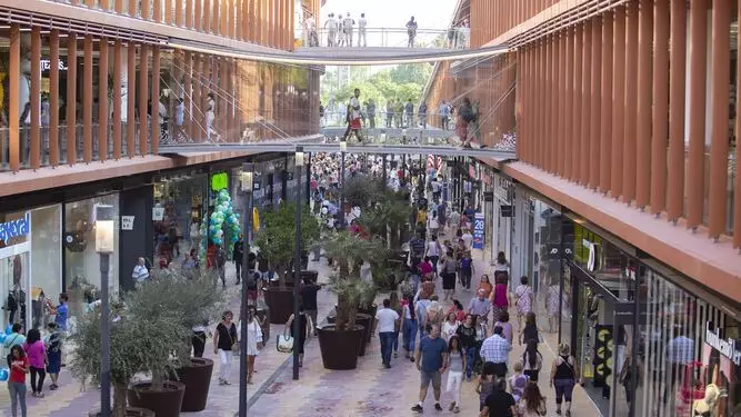 Aumenta tendencia de achicar locales comerciales