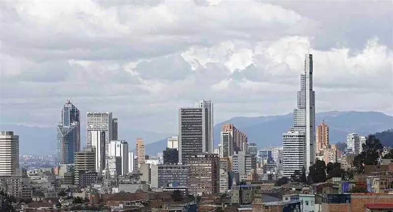 Vacancia de oficinas clase A disminuye