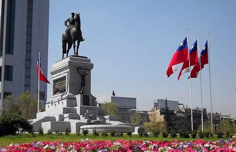 El impacto inmobiliario tras el renacer de la Plaza Baquedano